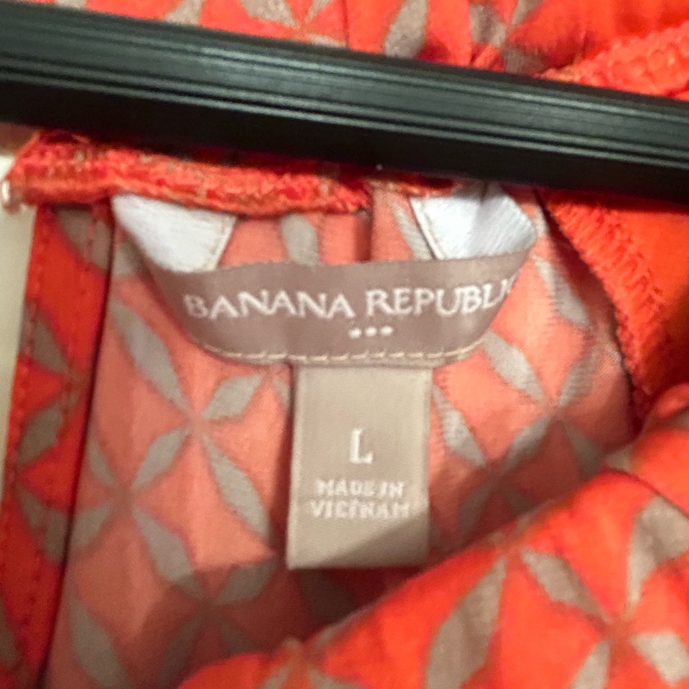 Banana Republic Orange w/Khaki Detail Summer Top. Size L